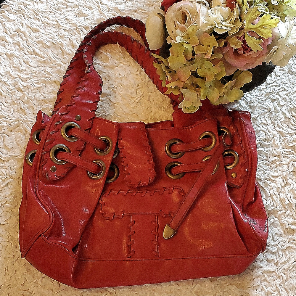 Vintage boho style aldo red vinyl purse